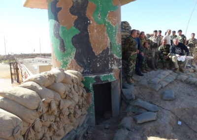 Pesmerga harcosok Iraki Kurdisztánban az ELTE ásatásán
